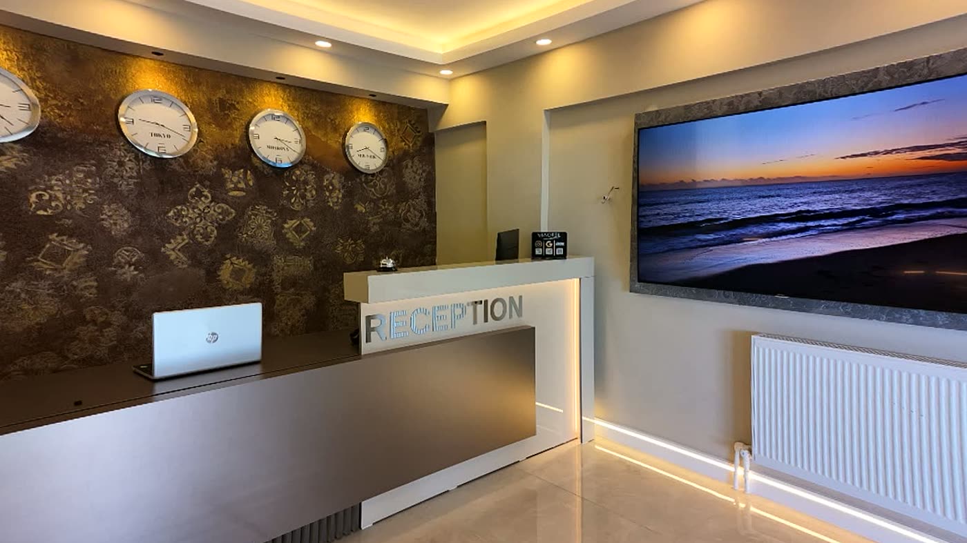 Via Otel resepsiyon